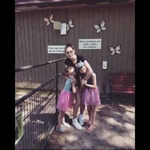 Meet your Posher, Ella